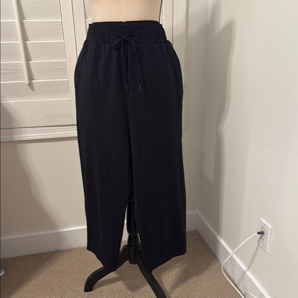 32 Degrees Black Ankle Cropped Pants